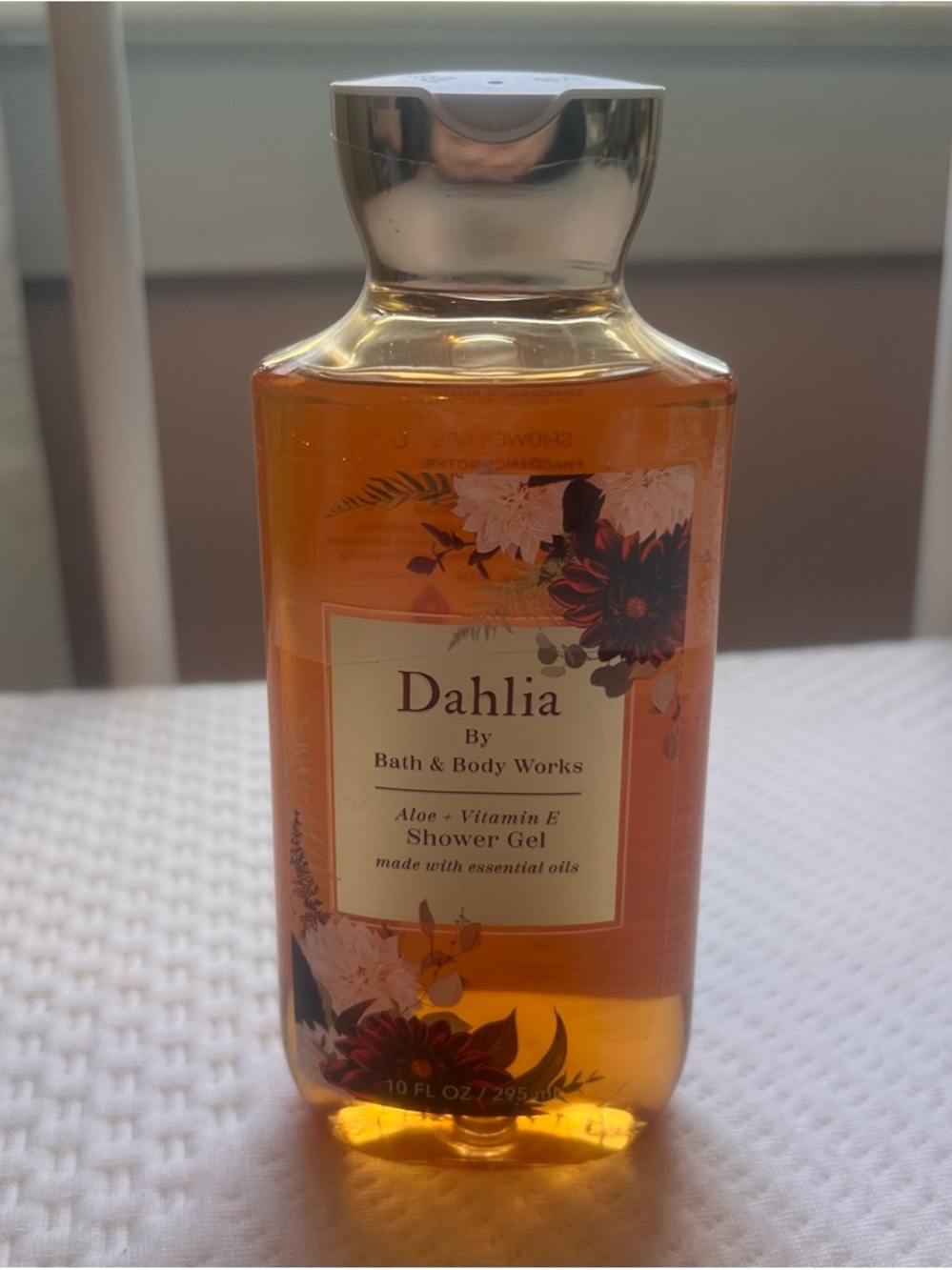 NEW Bath & Body Works Dahlia Shower Gel
